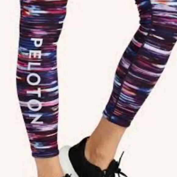 PELOTON Set Sports Bra and Melody Reversible Leggings Size Small NWT - Picture 15 of 16